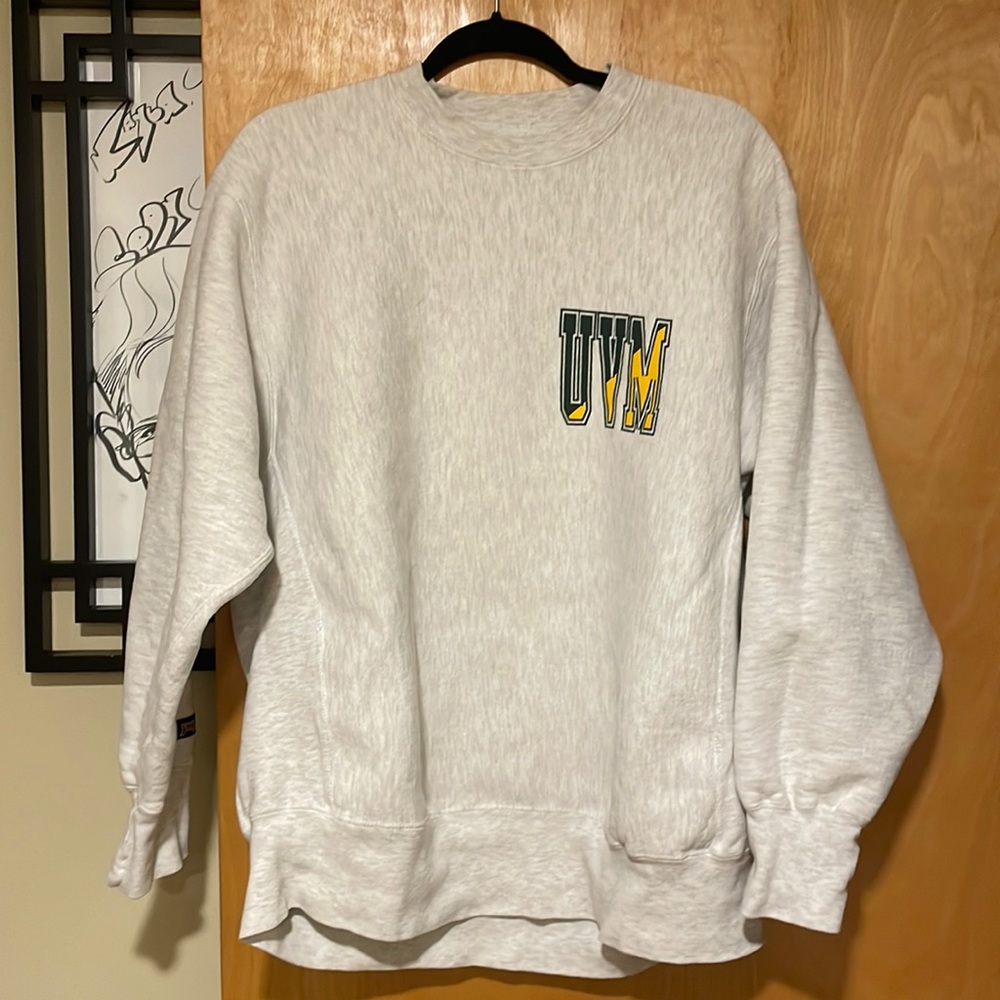 VINTAGE jansport uvm sweatshirt